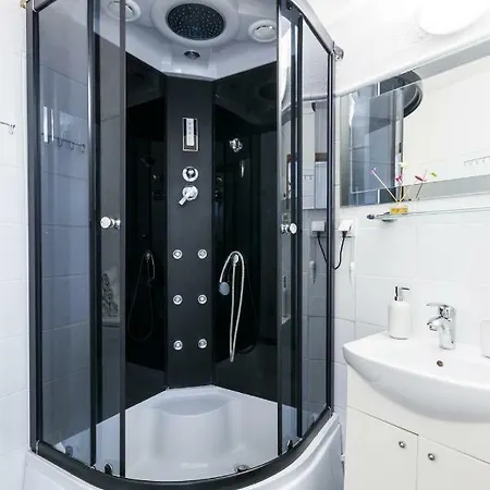 Cosy Nest Apartment *